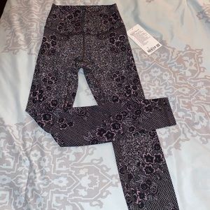 Floral patterned Wunder under HR right lulu lemon